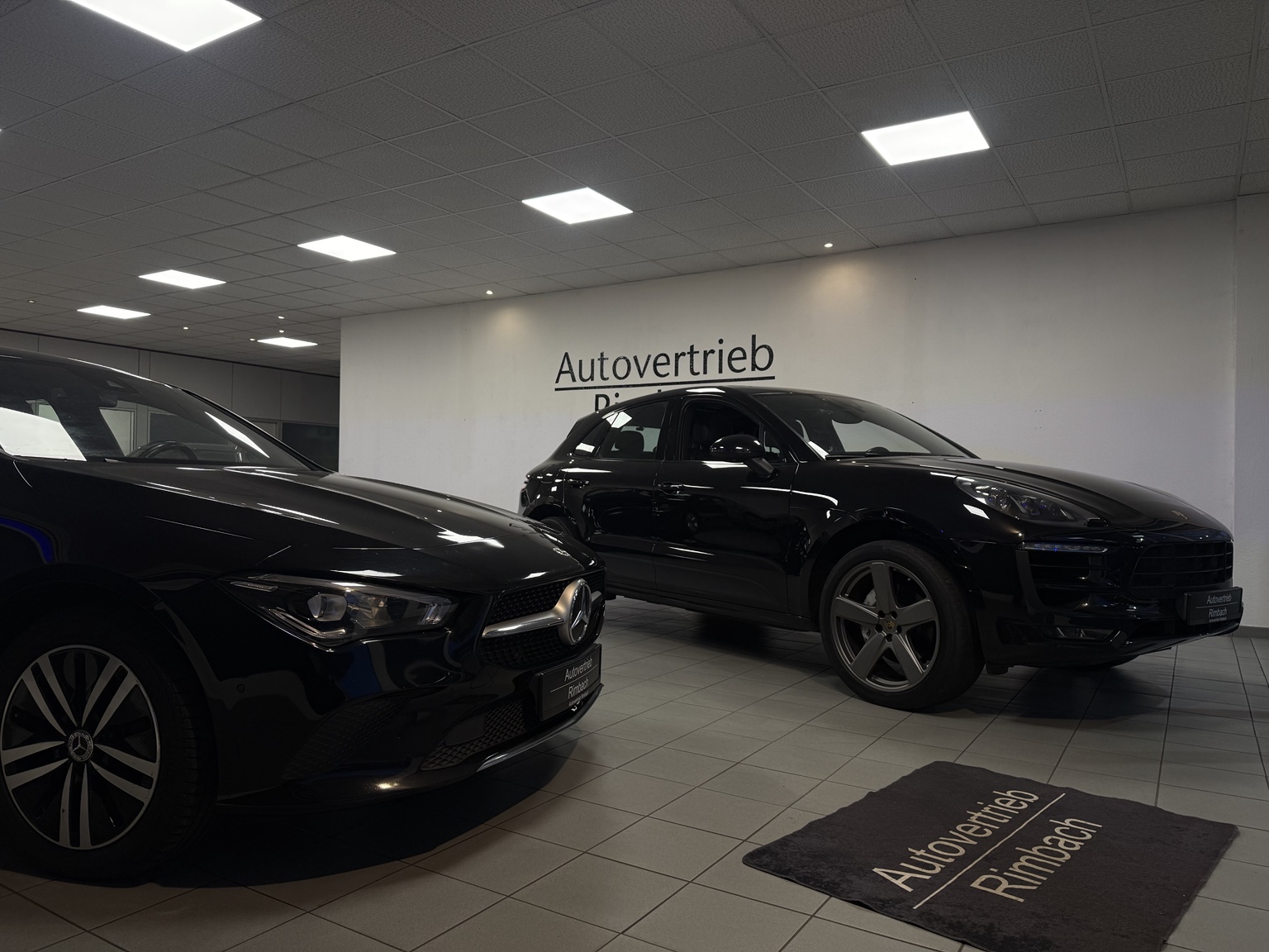 Showroom von Autovertrieb Rimbach